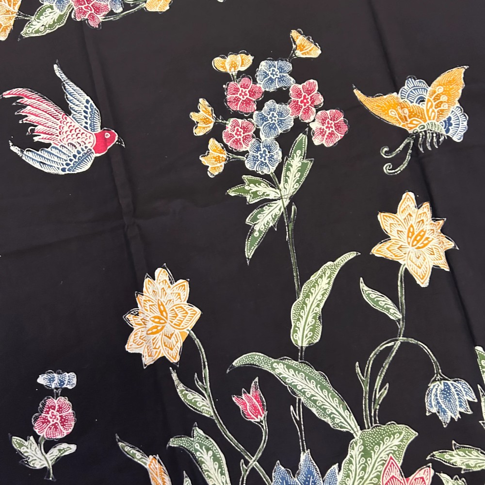 Bird & Butterfly among the Flowers Stalks Classic - Black Bird & Butterfly among the Flowers Stalks Classic - Black