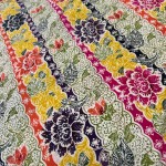 Flowers & Leaves in Diagonal - Yellow